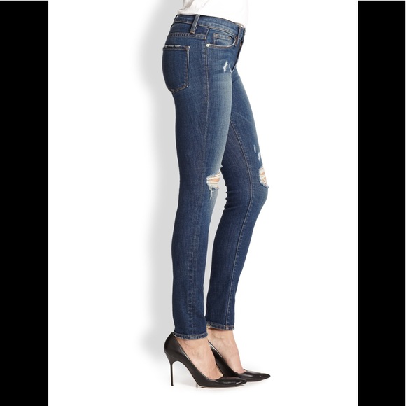 FRAME DENIM LE SKINNY DE JEANNE DISTRESSED JEAN. - Picture 2 of 8